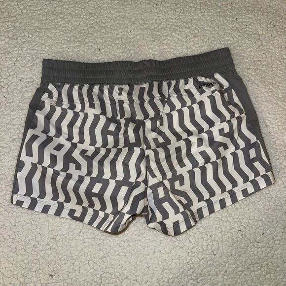 Adidas Small Pacer Women’s Active Shorts Gray White Abstract Stripe Pattern NWT - Picture 4 of 8